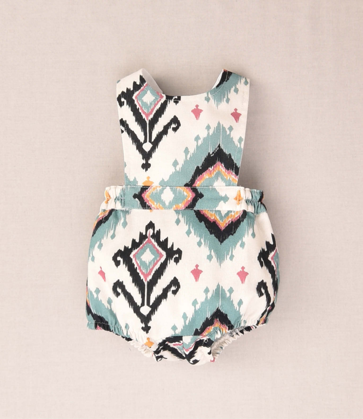 BÉBÉ GRENOUILLE ETHNIQUE