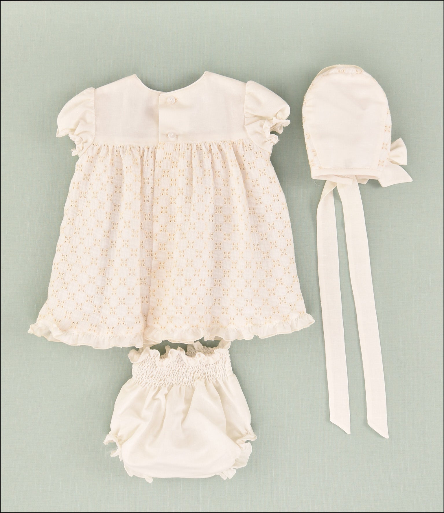 VESTIDO BORDADO BEBE 3P