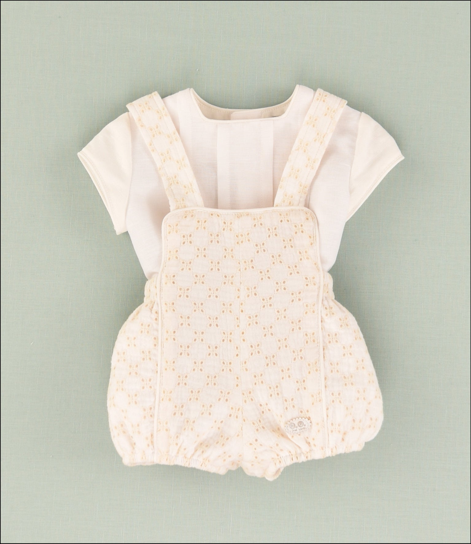 CONJUNTO RANA BORDADO BEBE