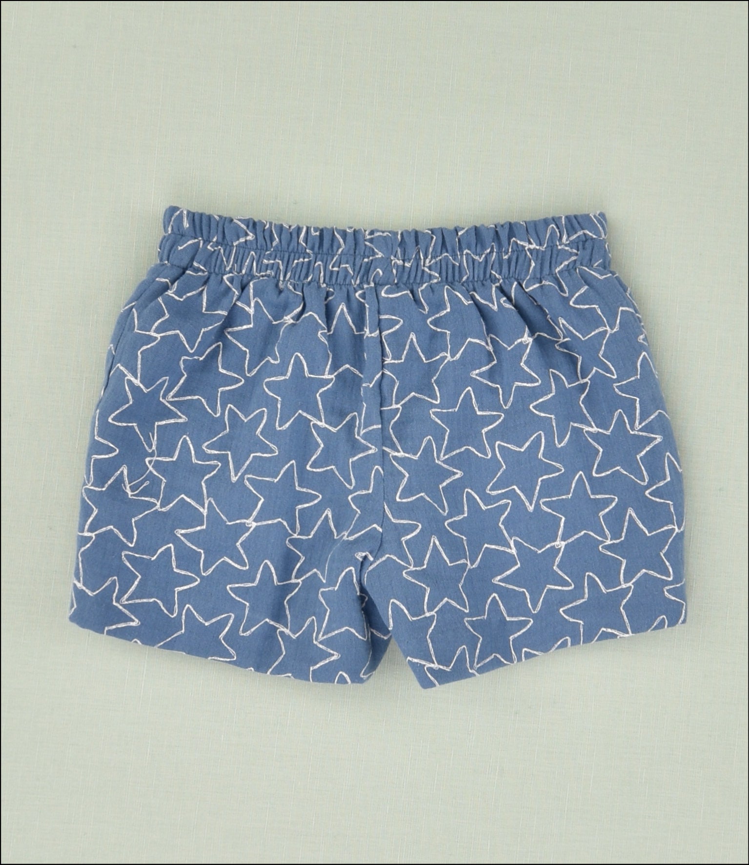 PANTALON CORTO ESTRELLAS NIÑO