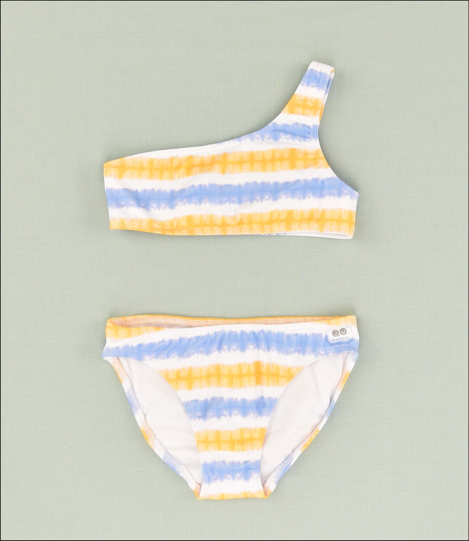 GIRL BIKINI