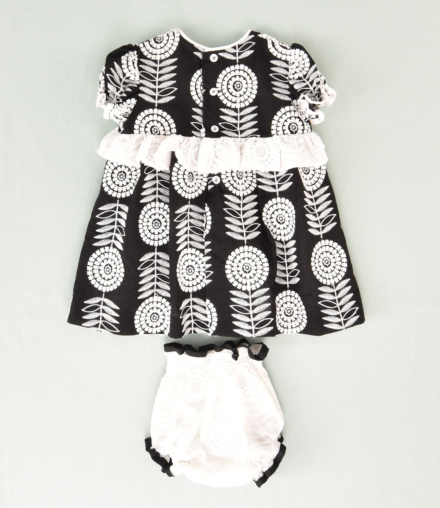 VESTIDO BORDADO BEBE 2P