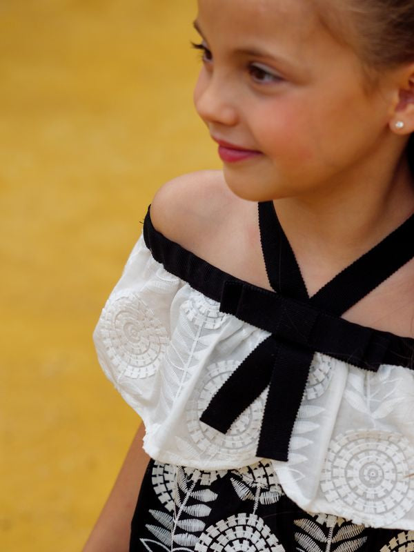 VESTIDO BORDADO NIÑA