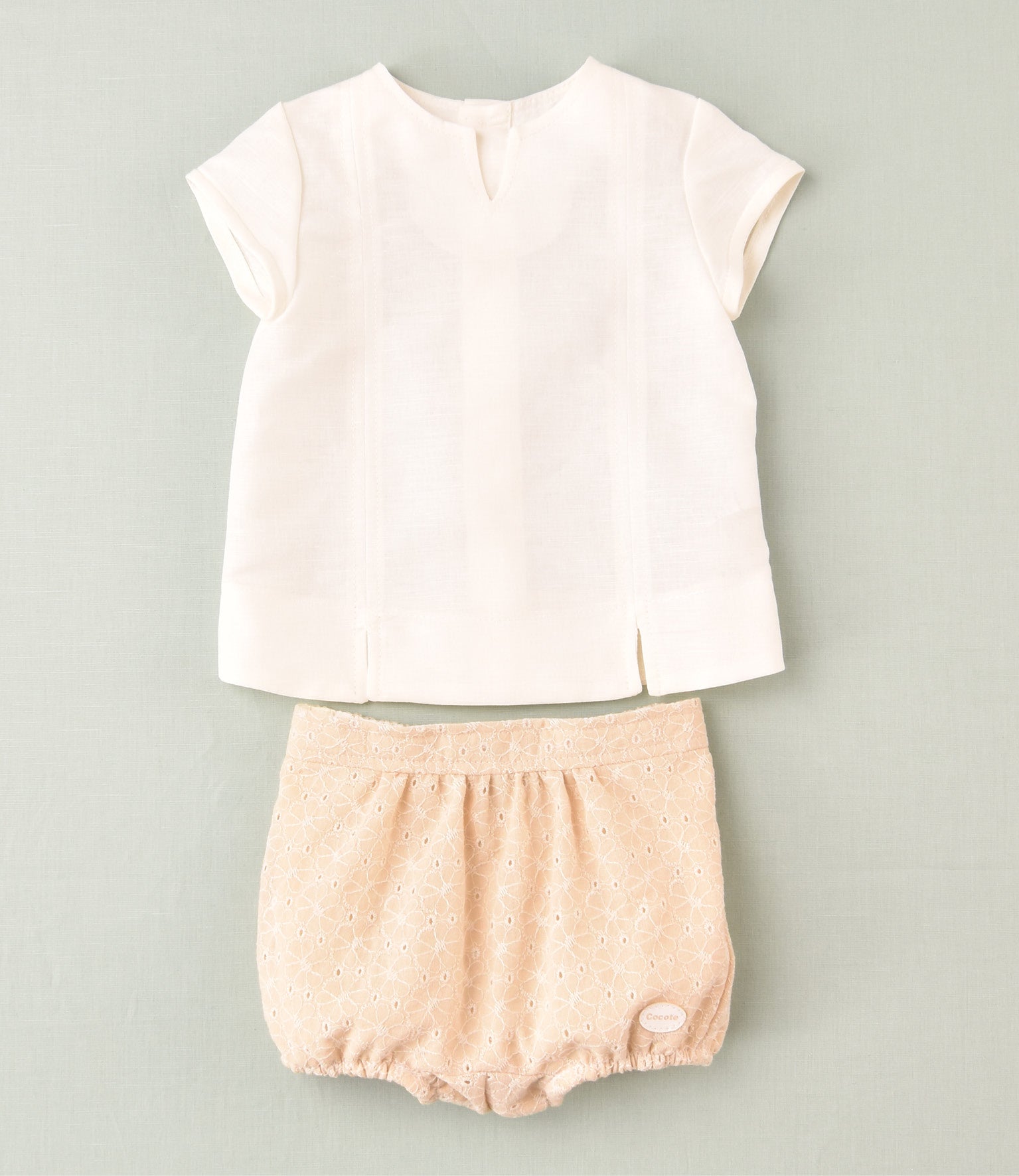CONJUNTO RANA BORDADA BEBE 2P