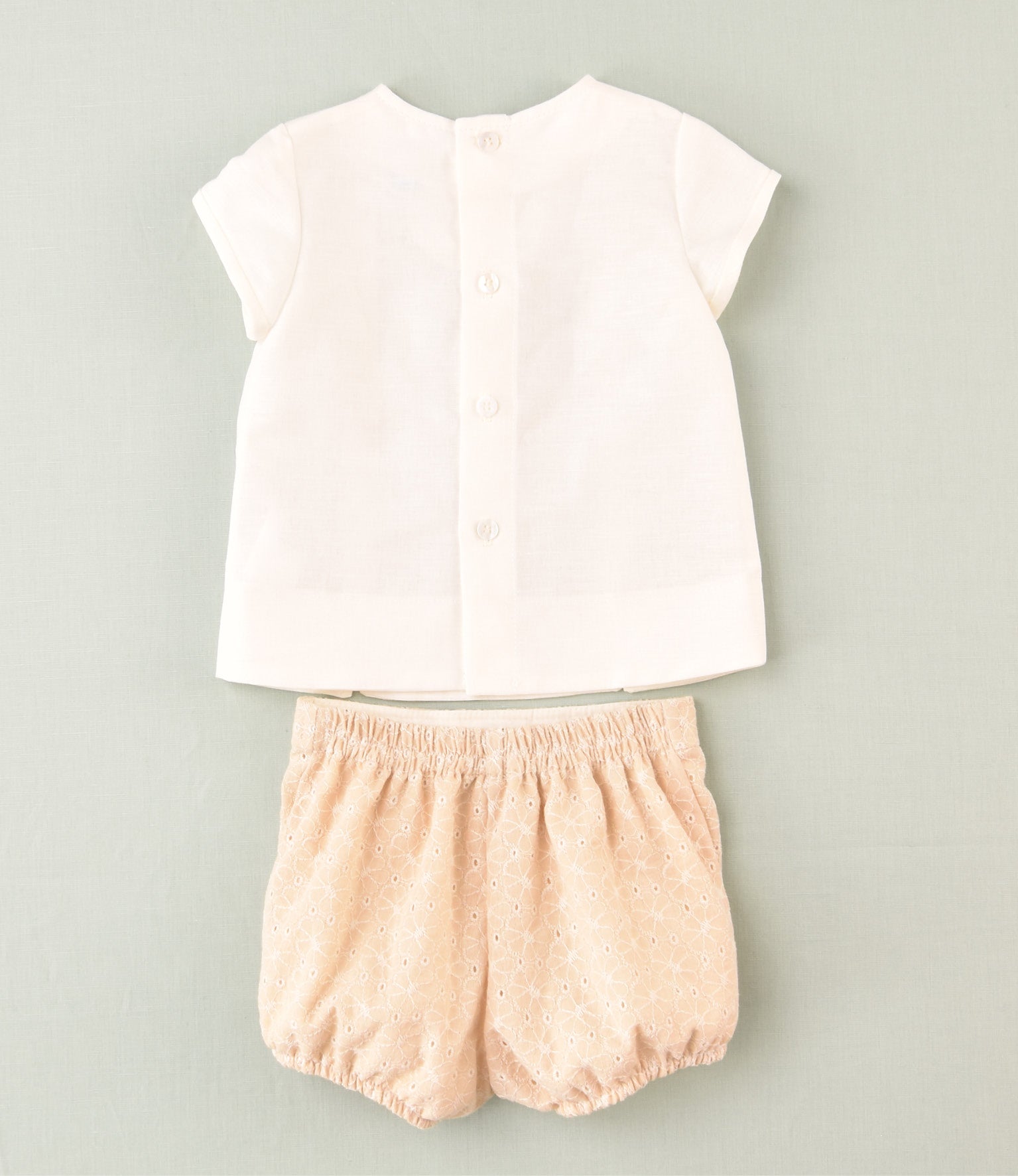 CONJUNTO RANA BORDADA BEBE 2P