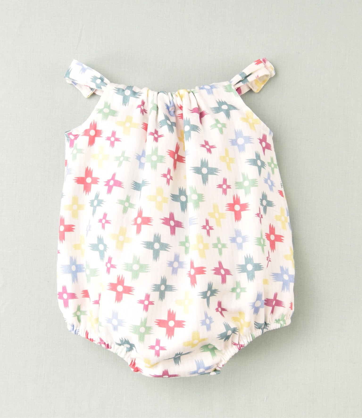 PELELE CRUCES BEBE NIÑO
